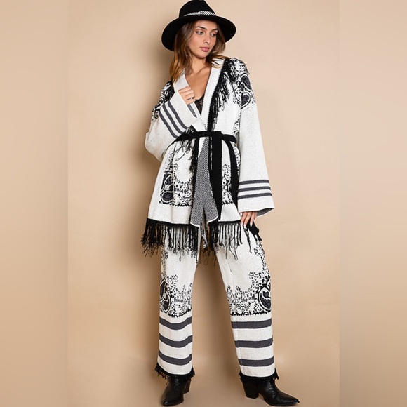 NWOT POL Women's Cream Cardigan Boho Oversized Chenille Long Sleeve Belted. - Picture 4 of 6